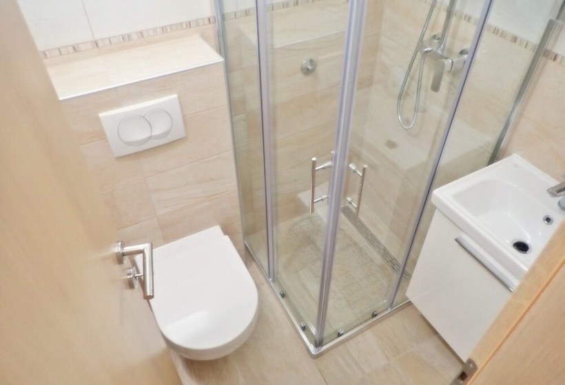 Apartmani Starigrad Paklenica   Danijel