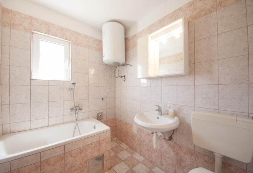 Apartments Jasenka Supetar