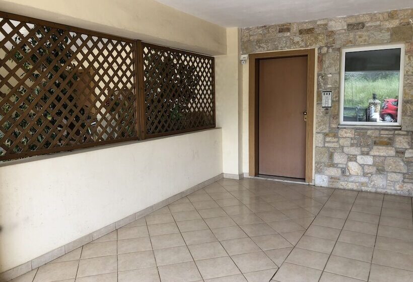 Athens Airport Lodge