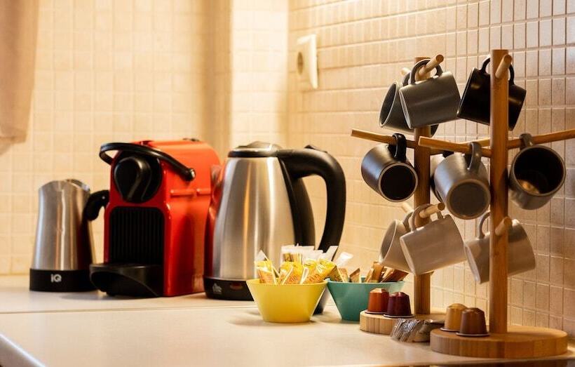 Athens Airport Lodge