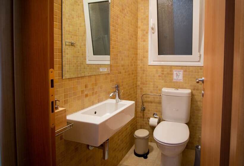 Athens Airport Lodge