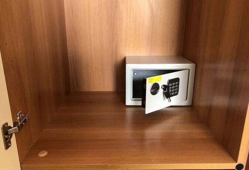 Athens Airport Lodge