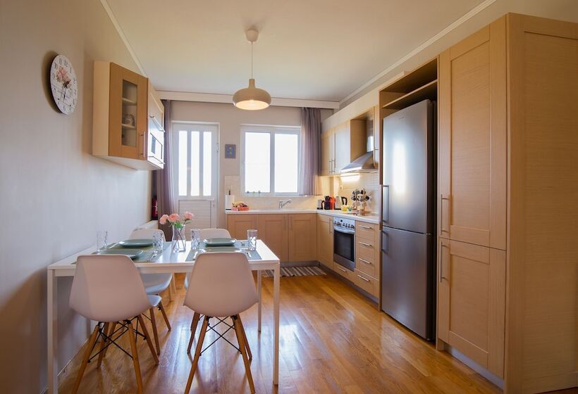 Athens Airport Lodge