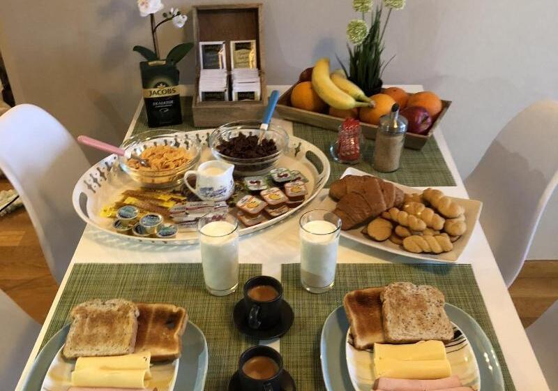 Athens Airport Lodge