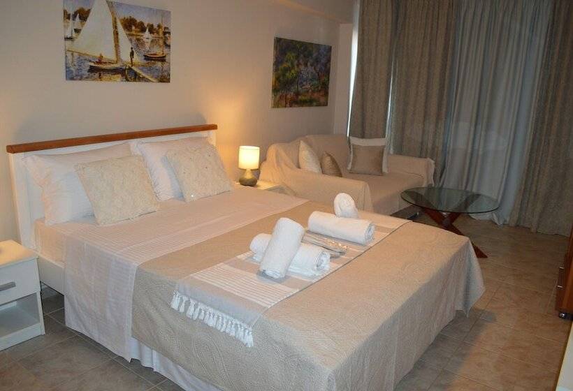 Best House Petit Pylos Messinias