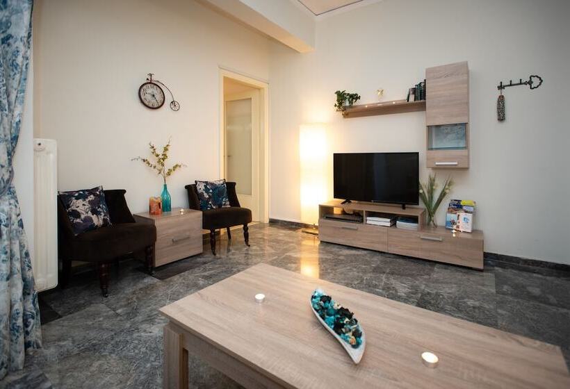 Blue Ark Athenian Nest