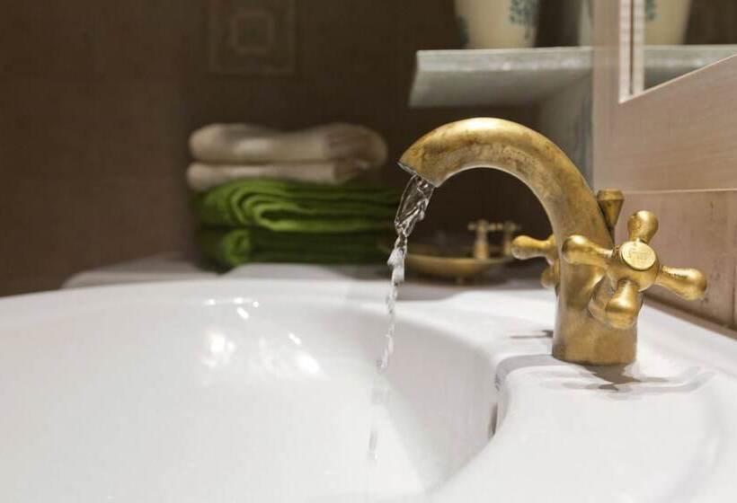 Casa Paleopolis Near Royal Baths Monrepo