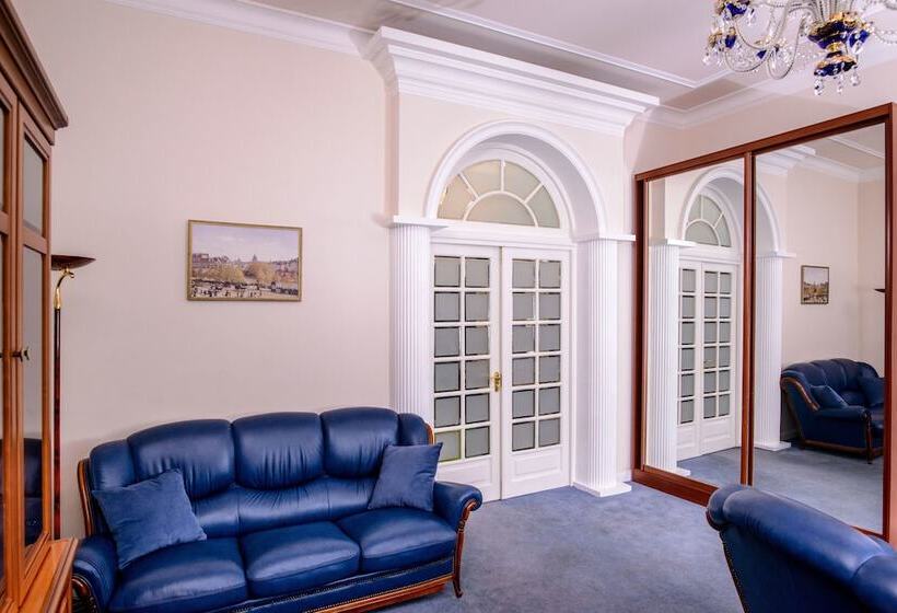 Funny Dolphins Apartments Moscow City