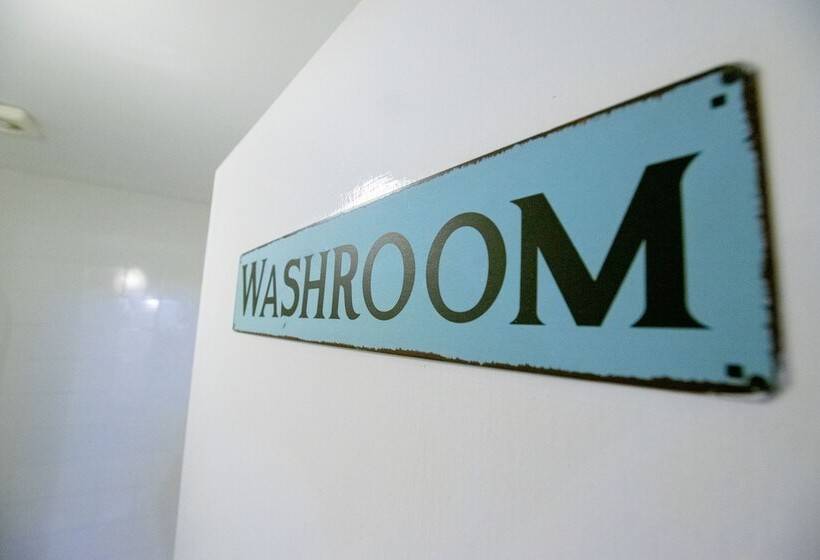 Large Garden Apartment Central Bristol