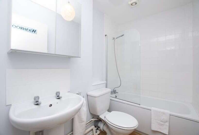 Large Garden Apartment Central Bristol