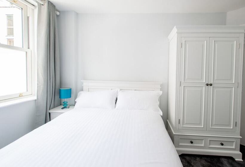 Large Garden Apartment Central Bristol