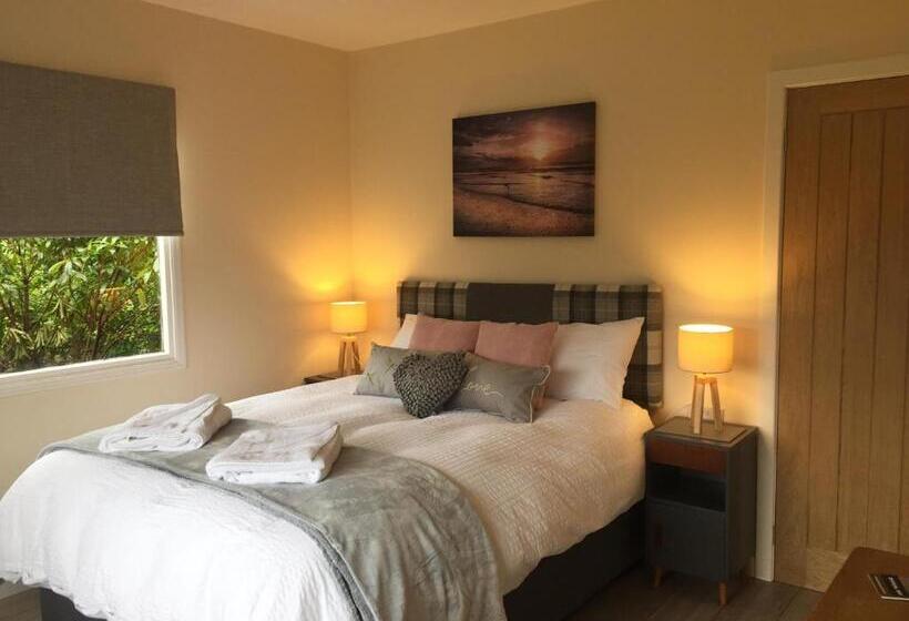 Loch Broom Cabins Seaviews& Petfriendly