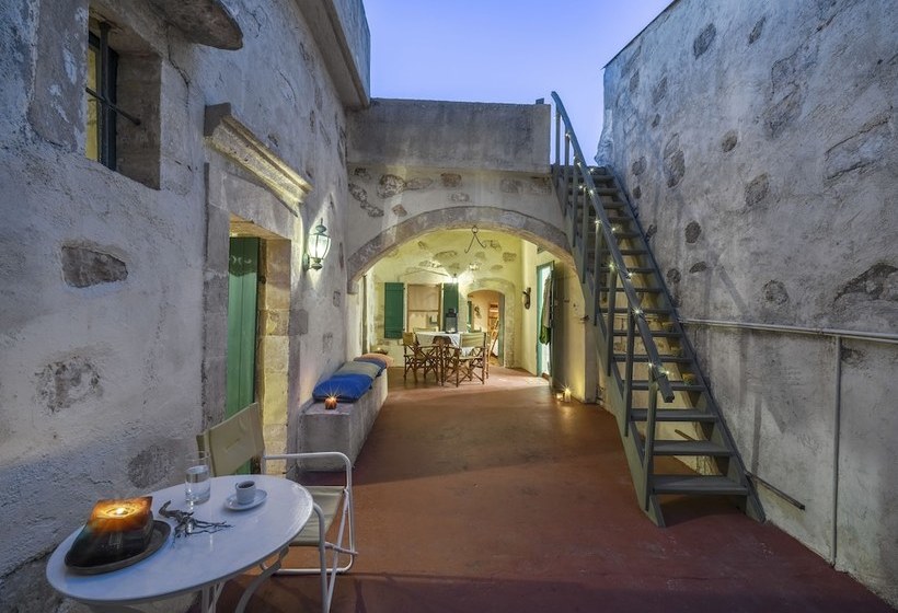 Moundros 1620 Venetian Residence