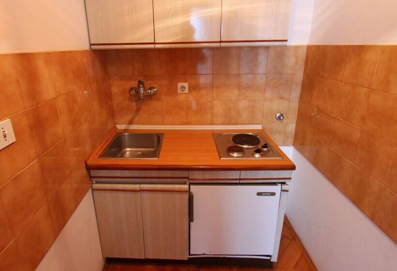 פנסיון Guest House Zec Lopud