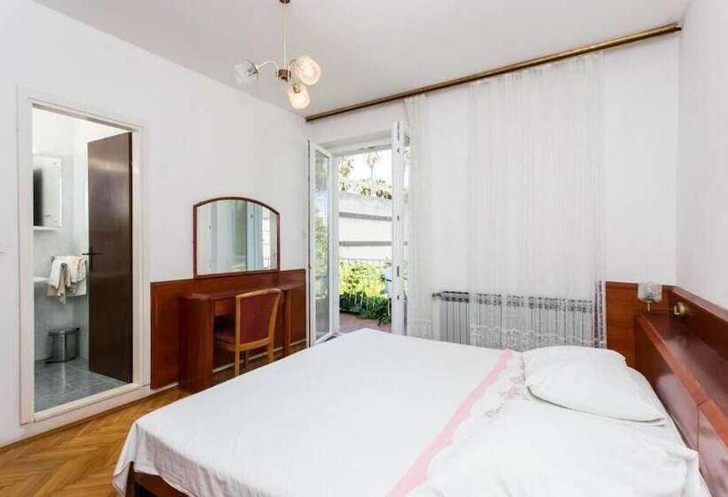 פנסיון Guest House Zec Lopud