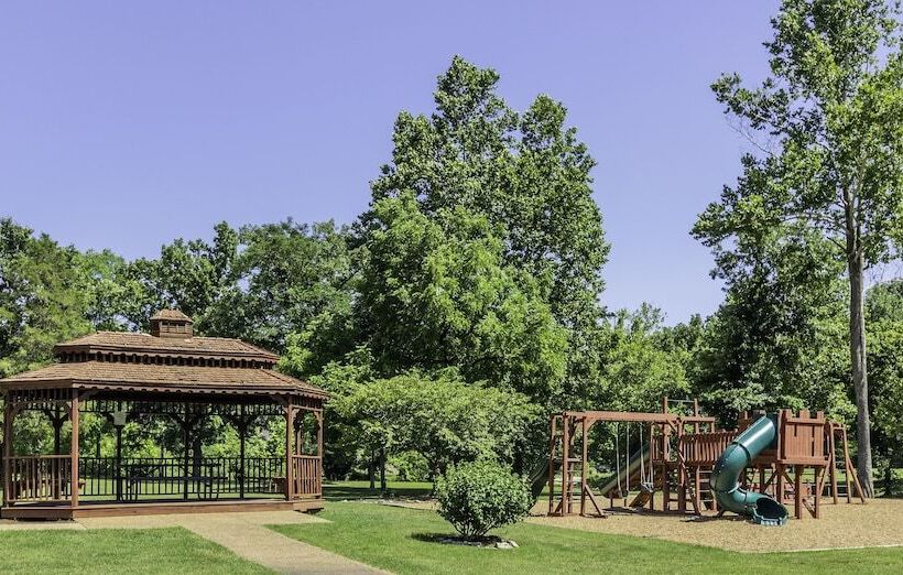 Stonebridge Condo And Golf Resort