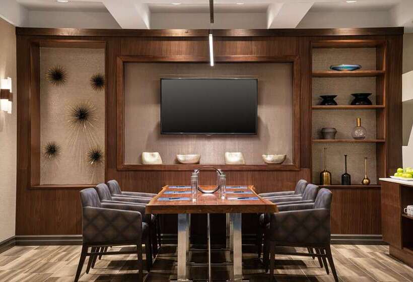 Coast Seattle Downtown Hotel By Apa