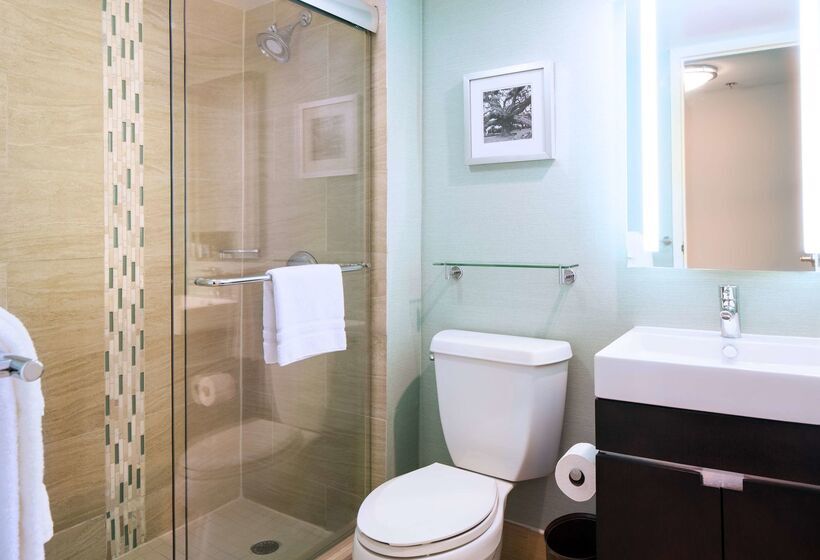 Doubletree By Hilton Hotel Jacksonville Riverfront