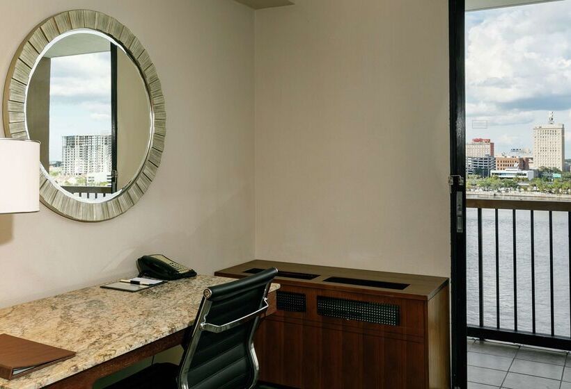 Doubletree By Hilton Hotel Jacksonville Riverfront