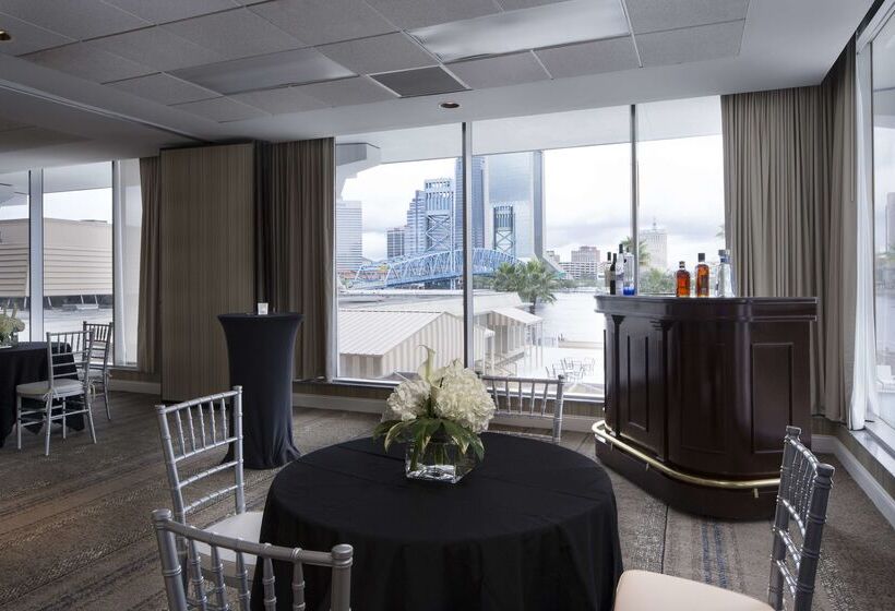 Doubletree By Hilton Hotel Jacksonville Riverfront
