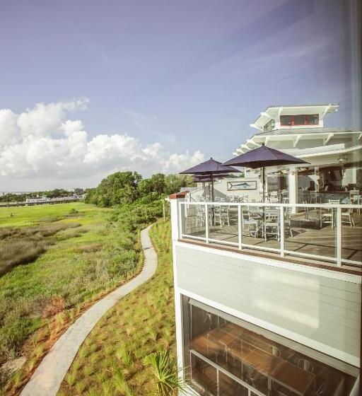 Harborside At Charleston Harbor Resort And Marina