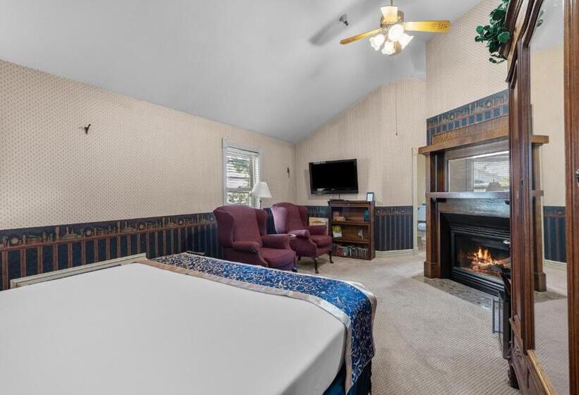 Hennessey House Bed And Breakfast