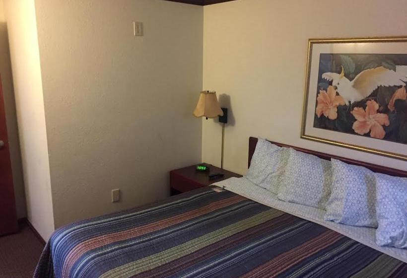 Highland Court Motel