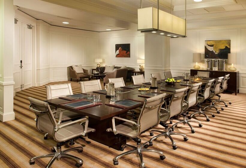 Hilton New Orleans Airport