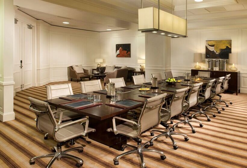 Hilton New Orleans Airport