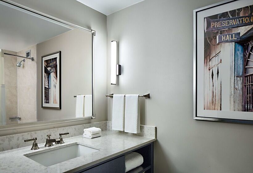 Hilton New Orleans Airport