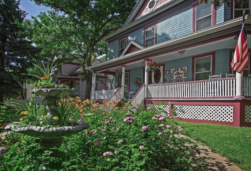 Holden House 1902 Bed & Breakfast Inn