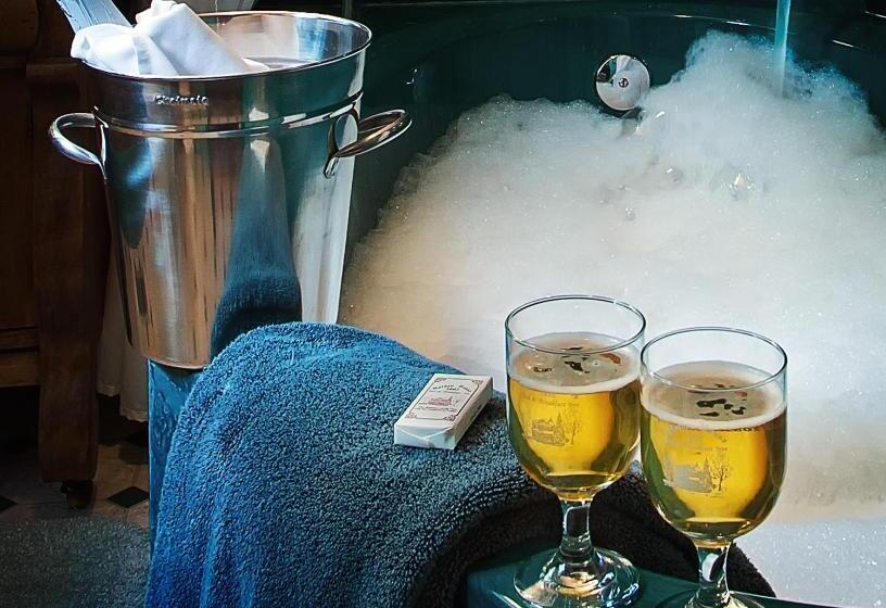 Holden House 1902 Bed & Breakfast Inn