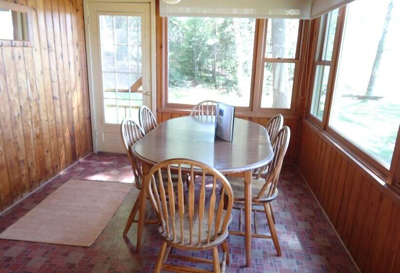 Holiday Acres Resort