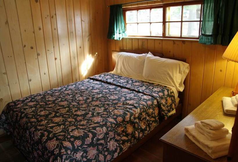 Holiday Acres Resort