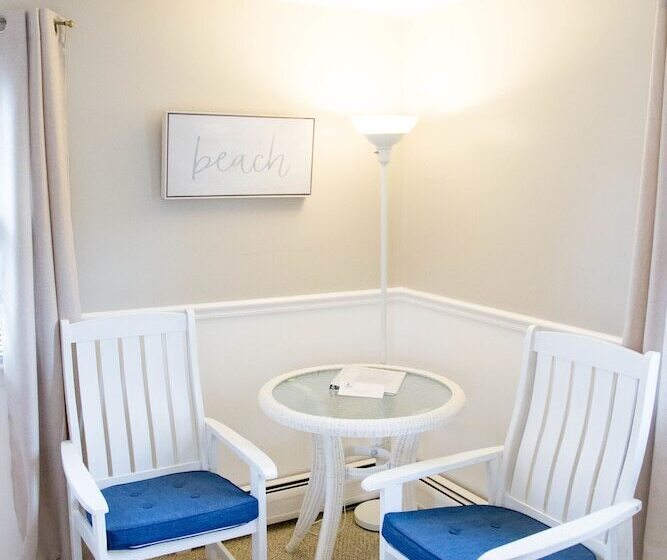 فندق Allen Harbor Rentals