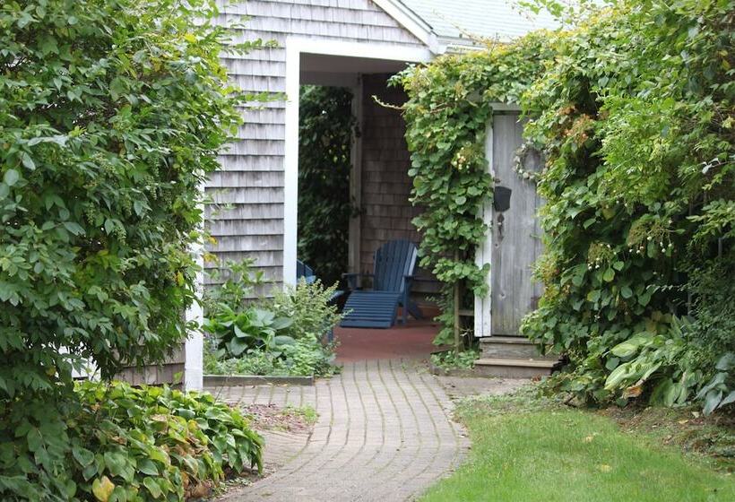 فندق Allen Harbor Rentals