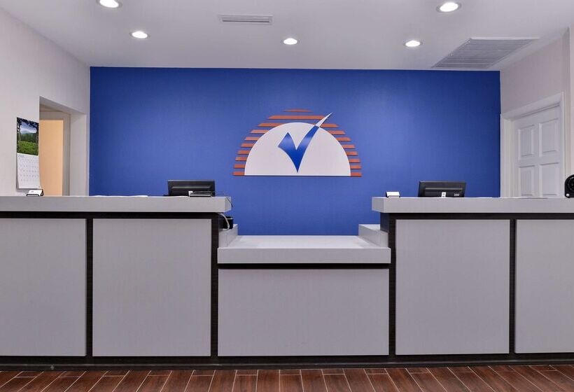 Отель Americas Best Value Inn & Suites Extended Stay Tulsa