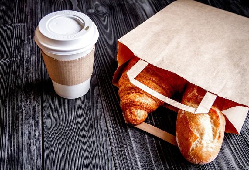 Отель Americas Best Value Inn & Suites Extended Stay Tulsa