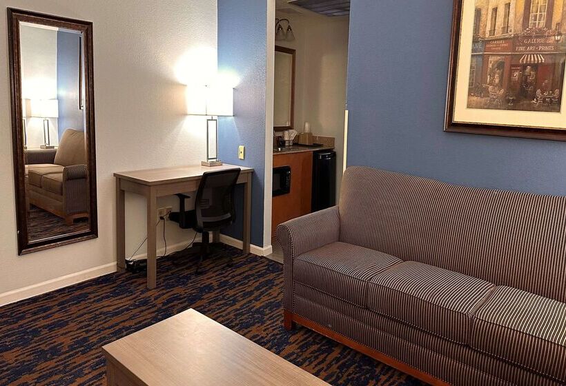 فندق Baymont By Wyndham Indianapolis Northwest