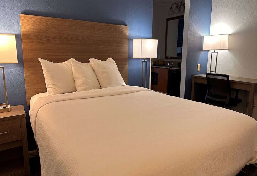 בית מלון כפרי Baymont By Wyndham Indianapolis Northwest