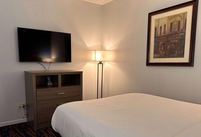 فندق Baymont By Wyndham Indianapolis Northwest