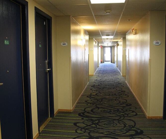 호텔 Baymont By Wyndham Tricities/kennewick Wa