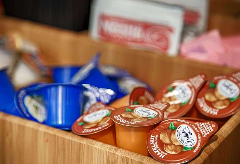 هتل Best Western Harbour Inn & Suites Huntington   Sunset Beach