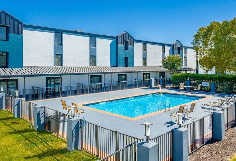 هتل Comfort Inn & Suites Chattanooga East Ridge