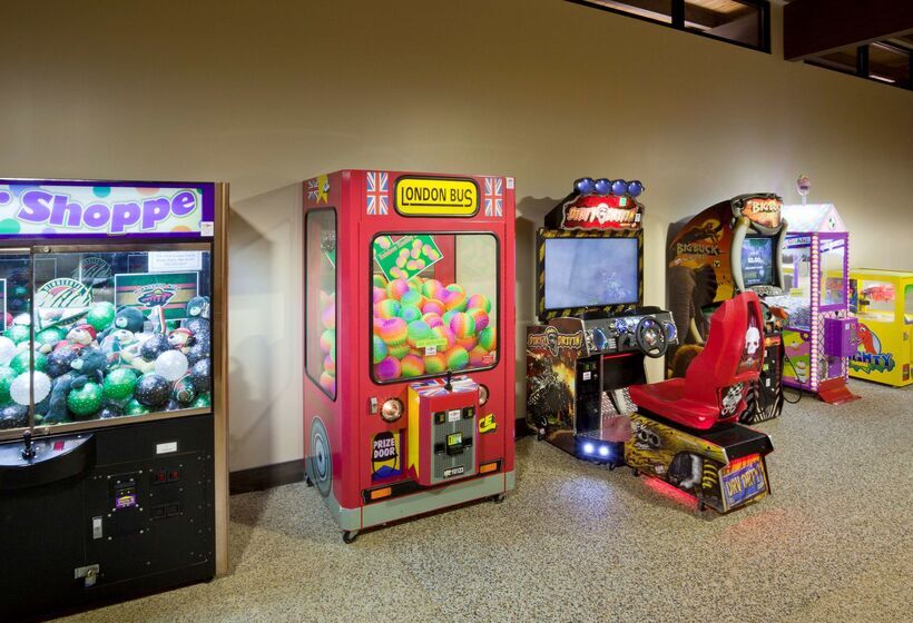 Отель Best Western Plus St. Paul North/shoreview