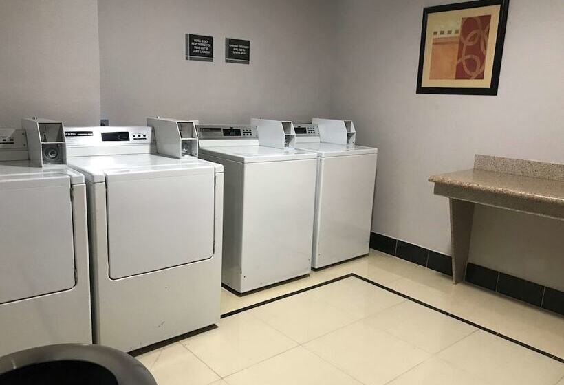 酒店 West Valley Inn