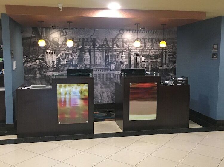 酒店 West Valley Inn