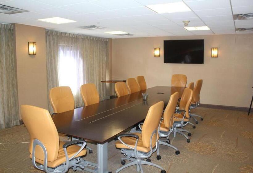 Отель Brandywine Plaza