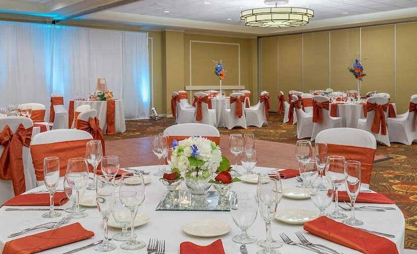 Отель Brandywine Plaza