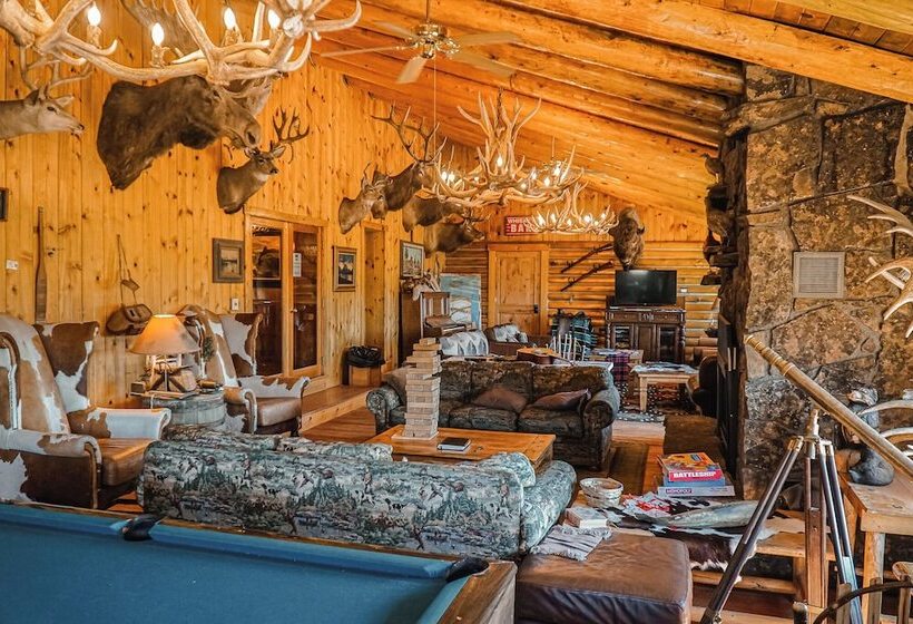 فندق Heart Six Ranch